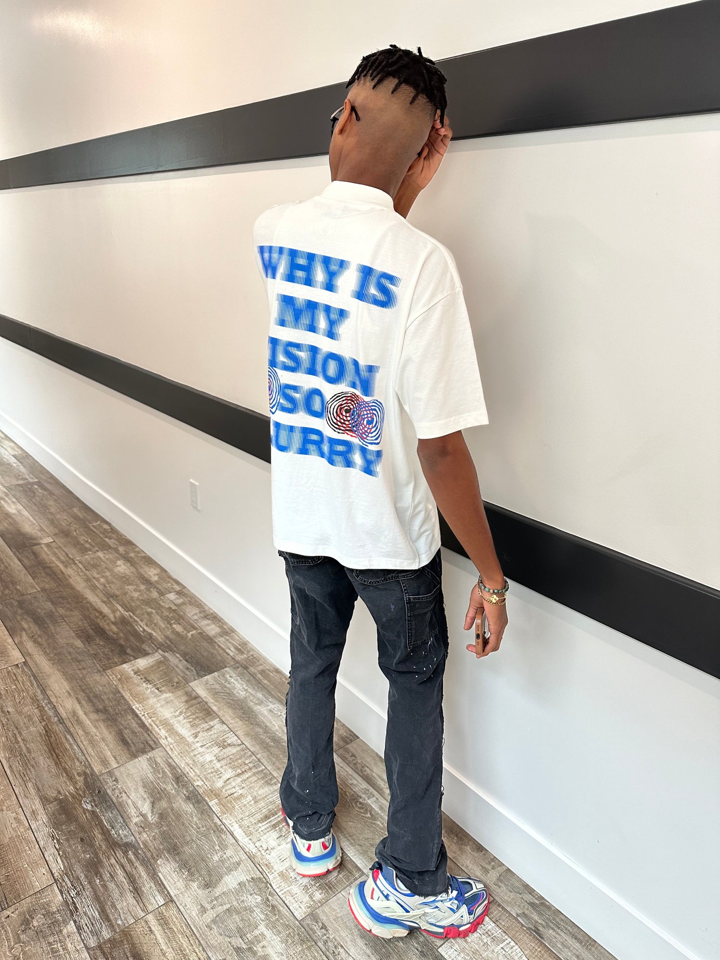 BLURRED VISION TEE