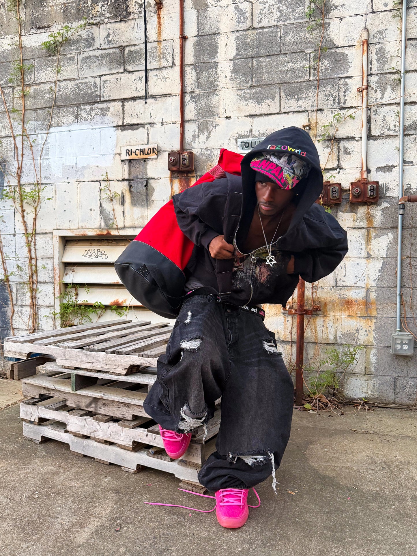 LIVELEAK ZIP UP