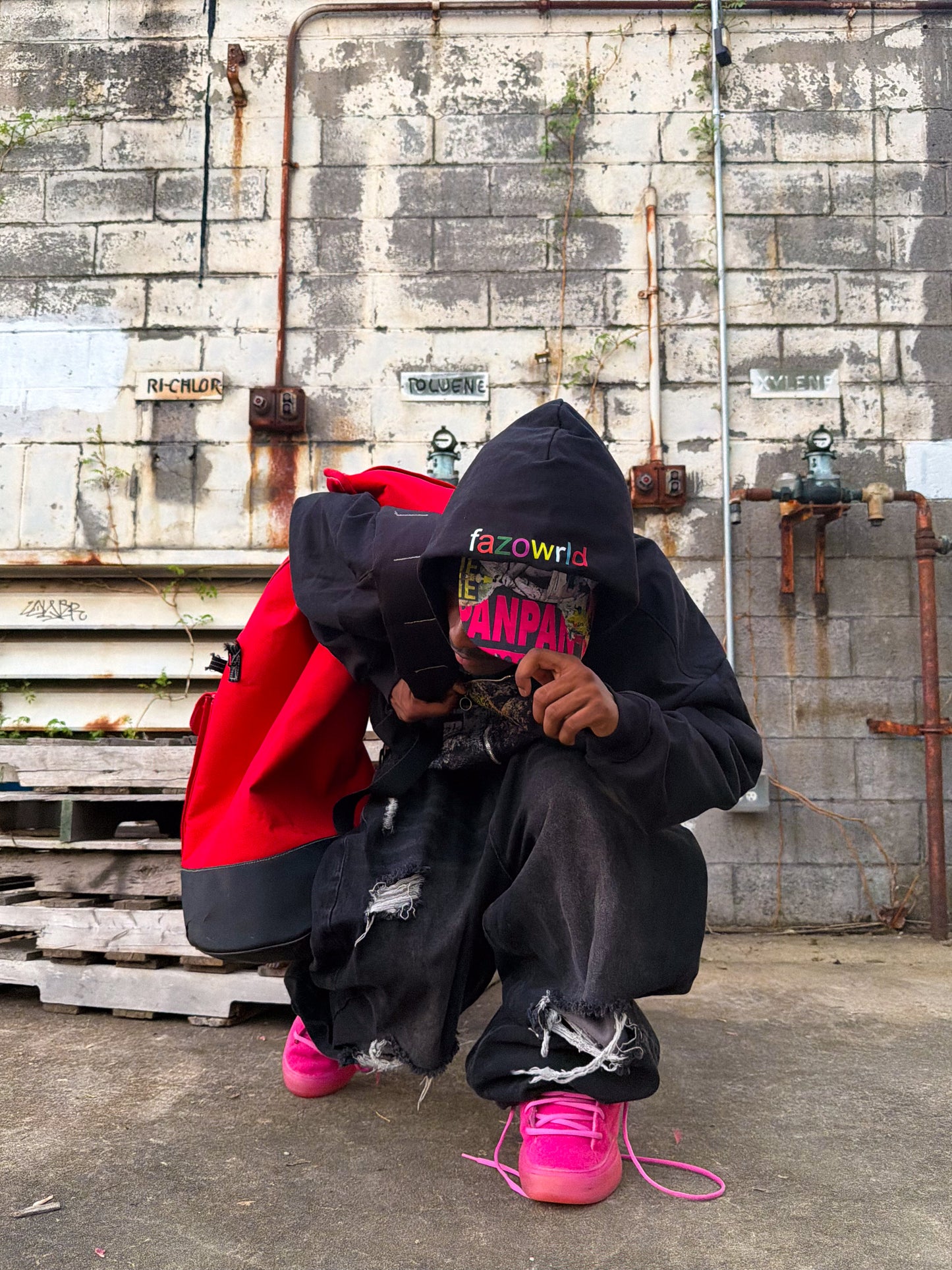 LIVELEAK ZIP UP