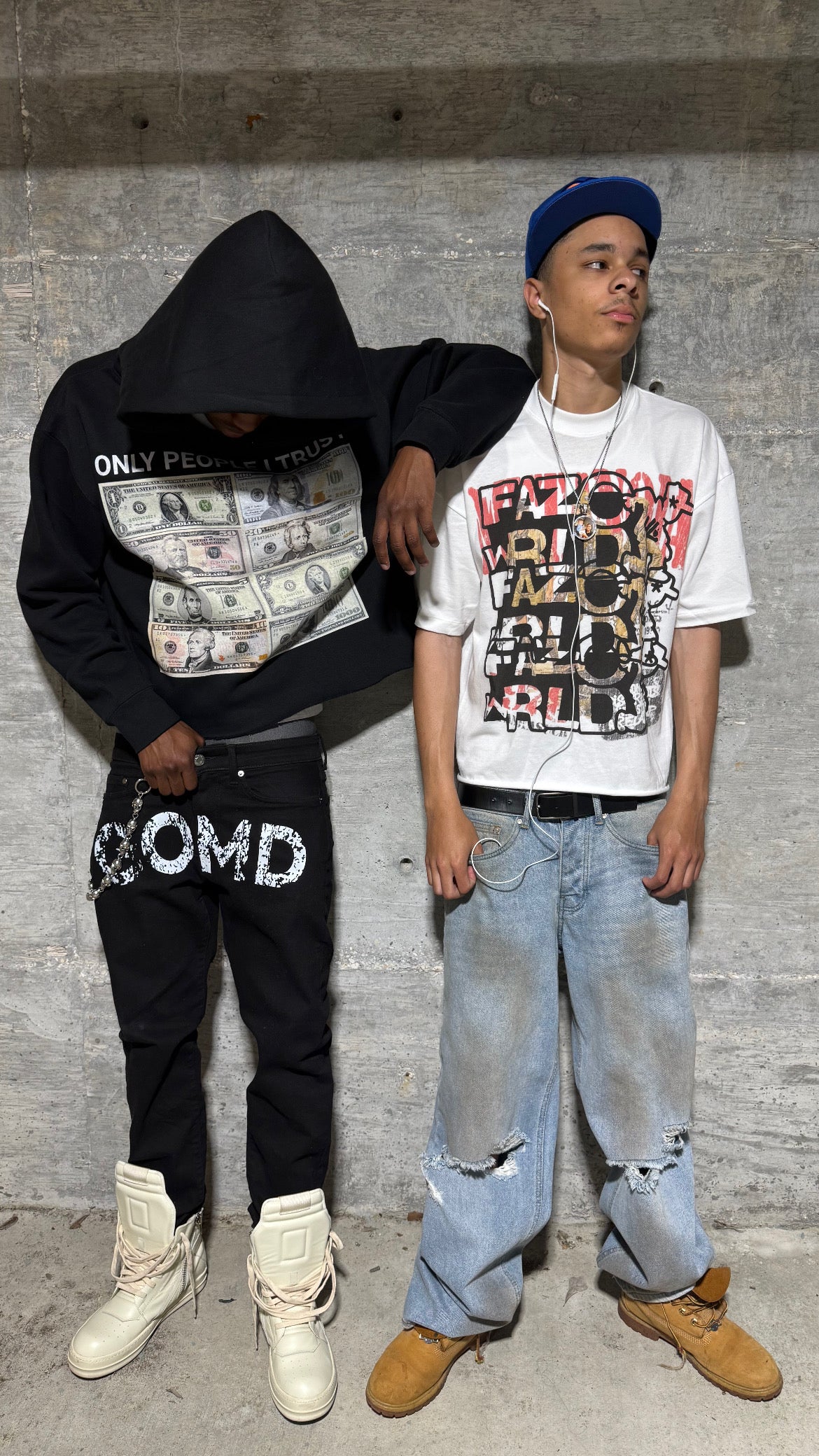 WAR TEE